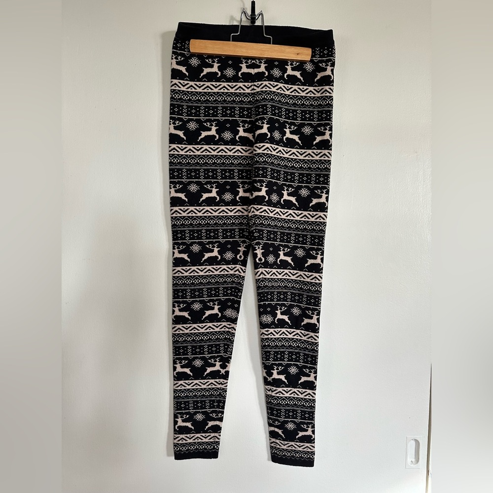 Forever 21 brown tan holiday winter reindeer snowflake print knit legging pant